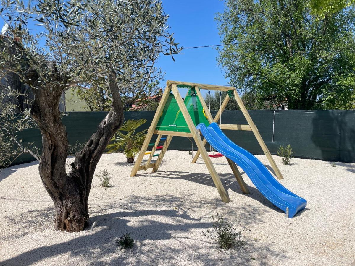 Moderne Istrische Steinvilla - 4 Sterne Mit Privatem, Beheizbaren Pool & Meerblick Kavran Buitenkant foto