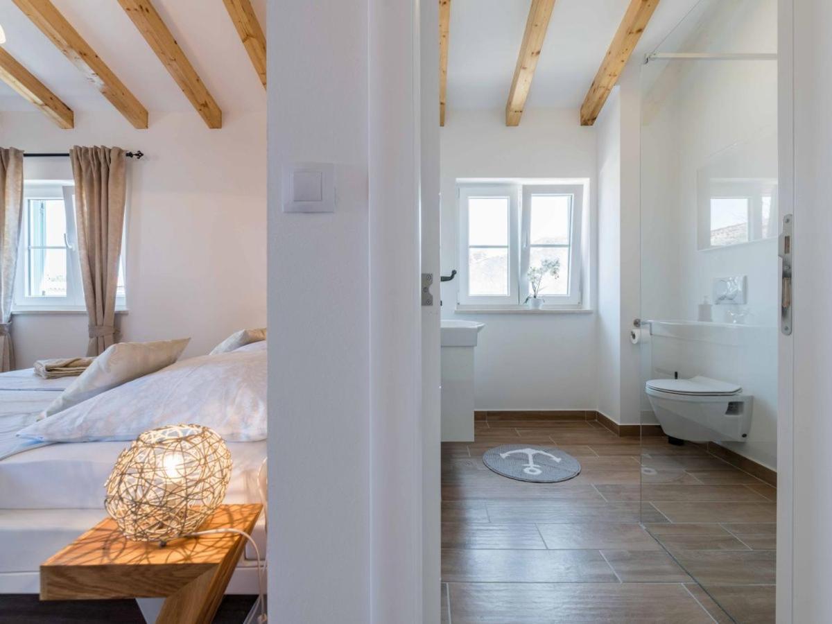Moderne Istrische Steinvilla - 4 Sterne Mit Privatem, Beheizbaren Pool & Meerblick Kavran Buitenkant foto